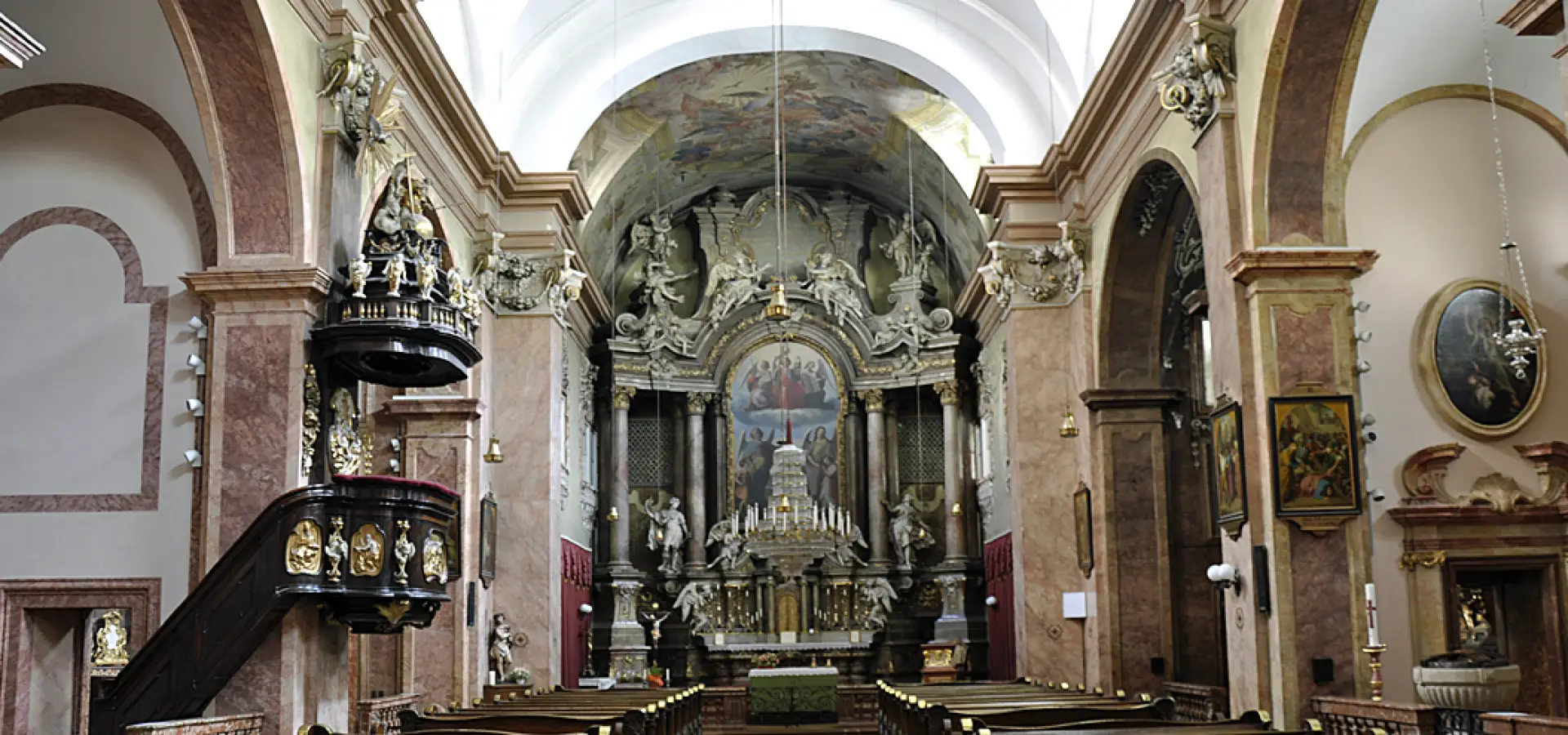 Paulanerkirche, Vienna photo