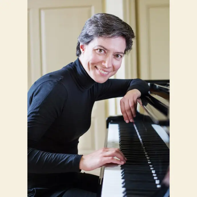 Irina Lyakhovskaya (Piano)