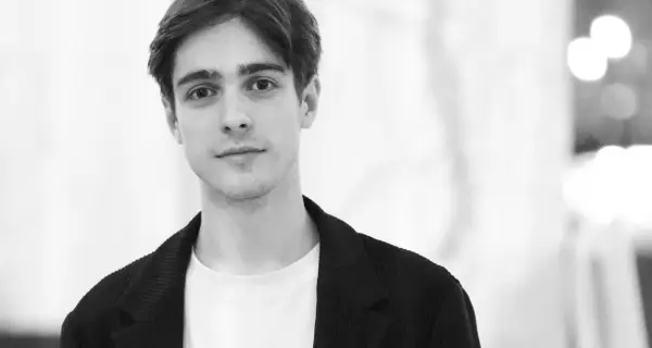 Alexander Doronin (piano)